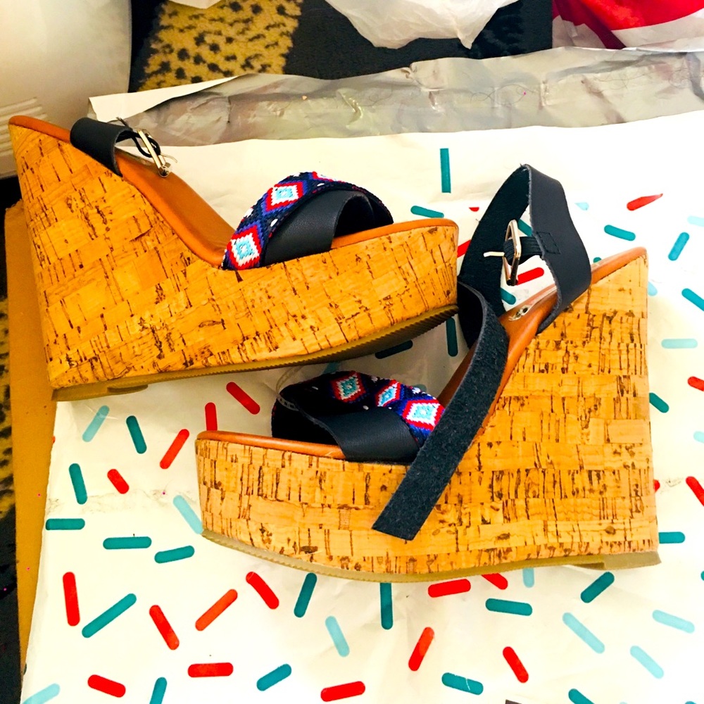 Wedge heels
